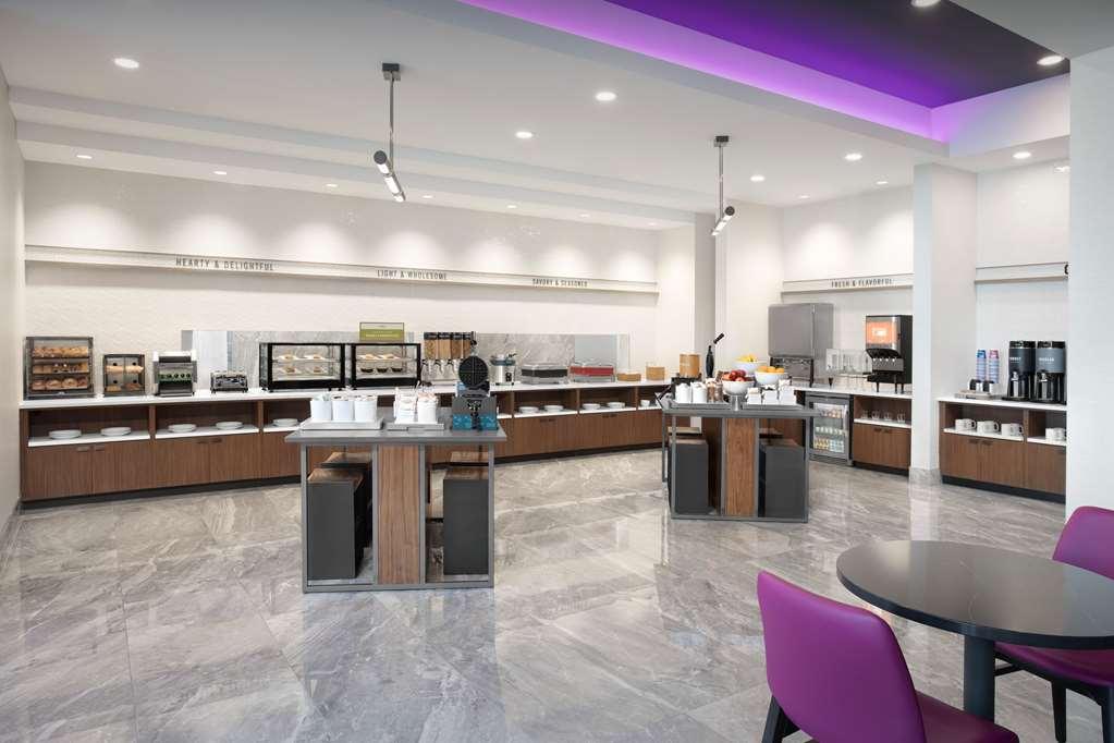 Hotel Hampton Huntsville/village Of Providence, Al 3*