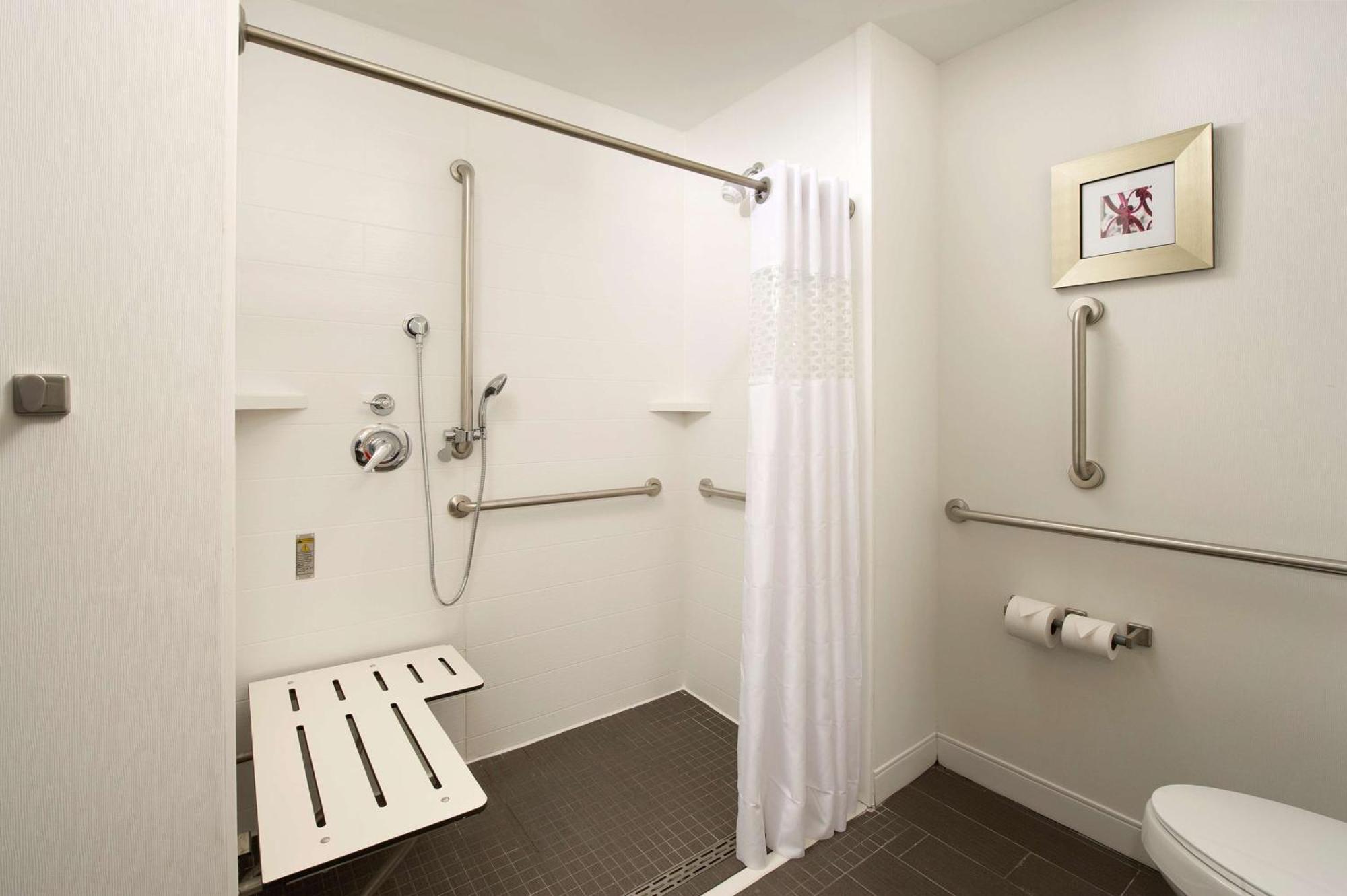 Hotel Hampton Huntsville/village Of Providence, Al